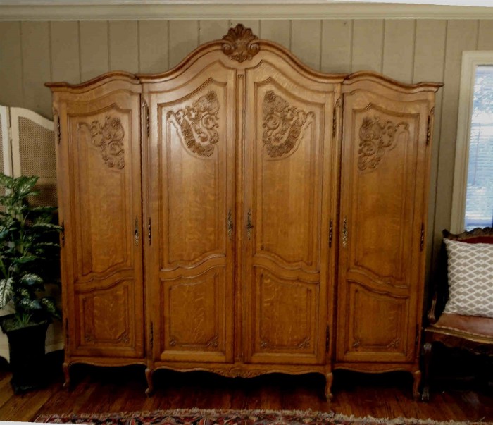 Antique French Country Armoire Wardrobe Carved Oak 4 Doors Fitted